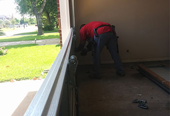 Garage Door Troubleshooting | Garage Door Repair Longwood, FL Garage Door Troubleshooting | Garage Door Repair Longwood, FL